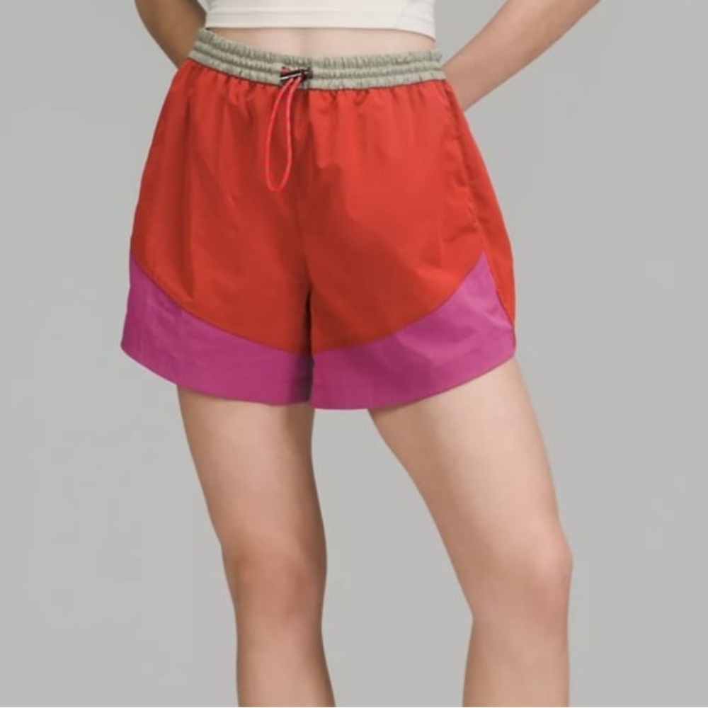 Lululemon evergreens Anorak Short